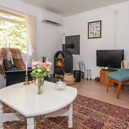 4 Person Holiday In Ans By